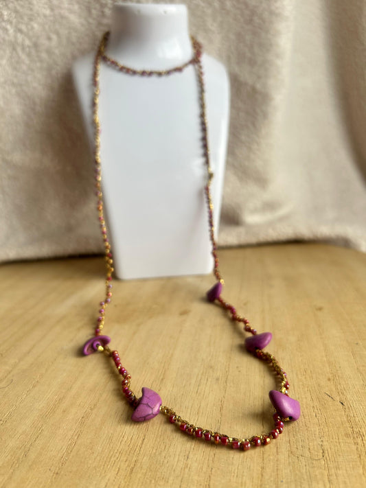 Collana lunga perline viola