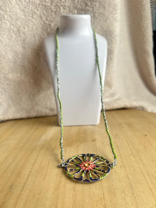 Collana filato argento perline verdi